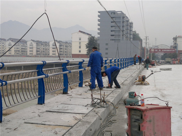 南京不锈钢桥梁栏杆