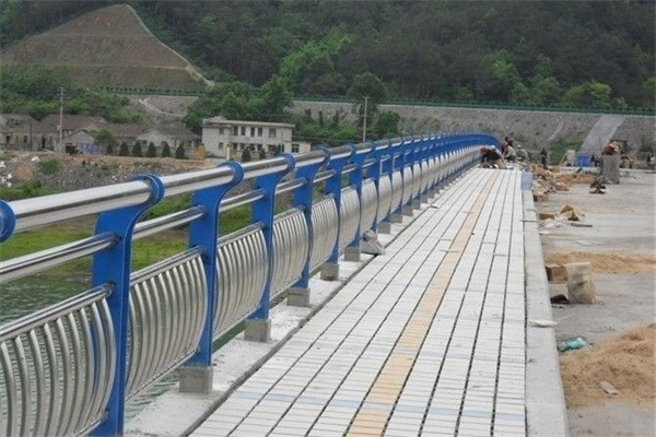 南京不锈钢桥梁灯光护栏